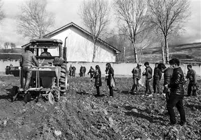 res01_attpic_brief (3).jpg