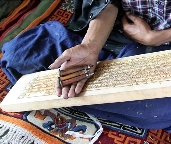 1476169795816814.jpg W020140818353743708344_r75.jpg