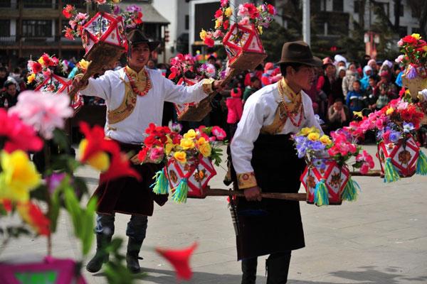  藏族特色新年習(xí)俗 藏族新年活動(dòng)